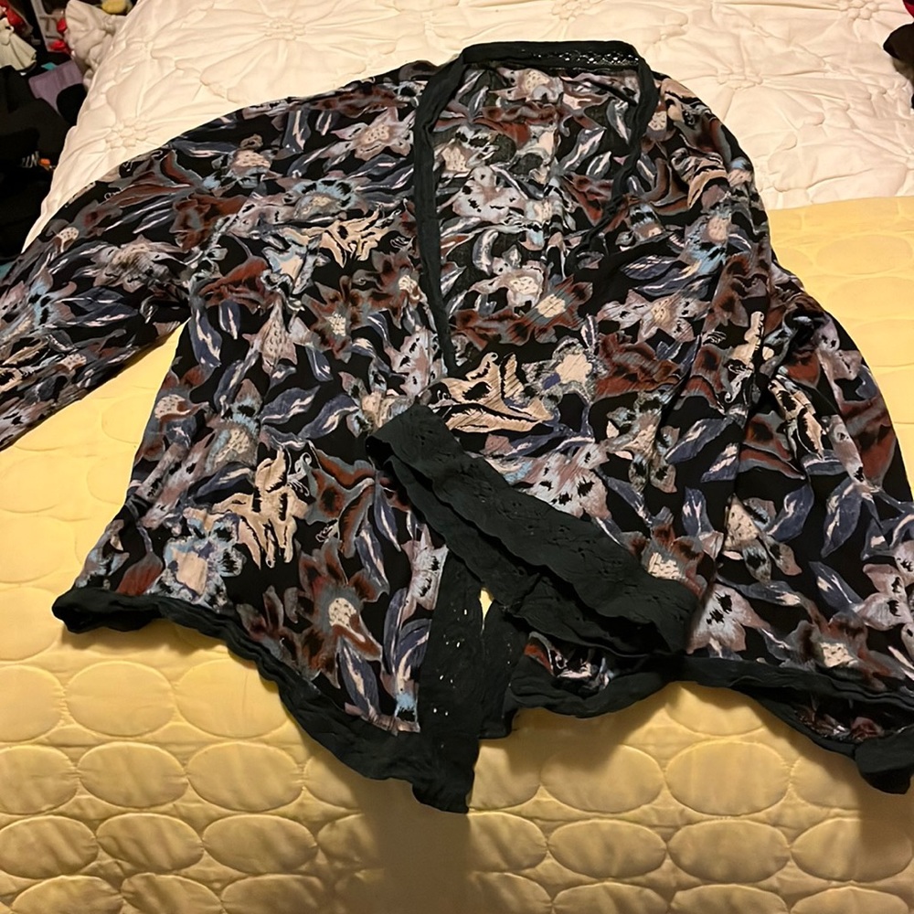 Free people kimono shrug coverup top patterned floral